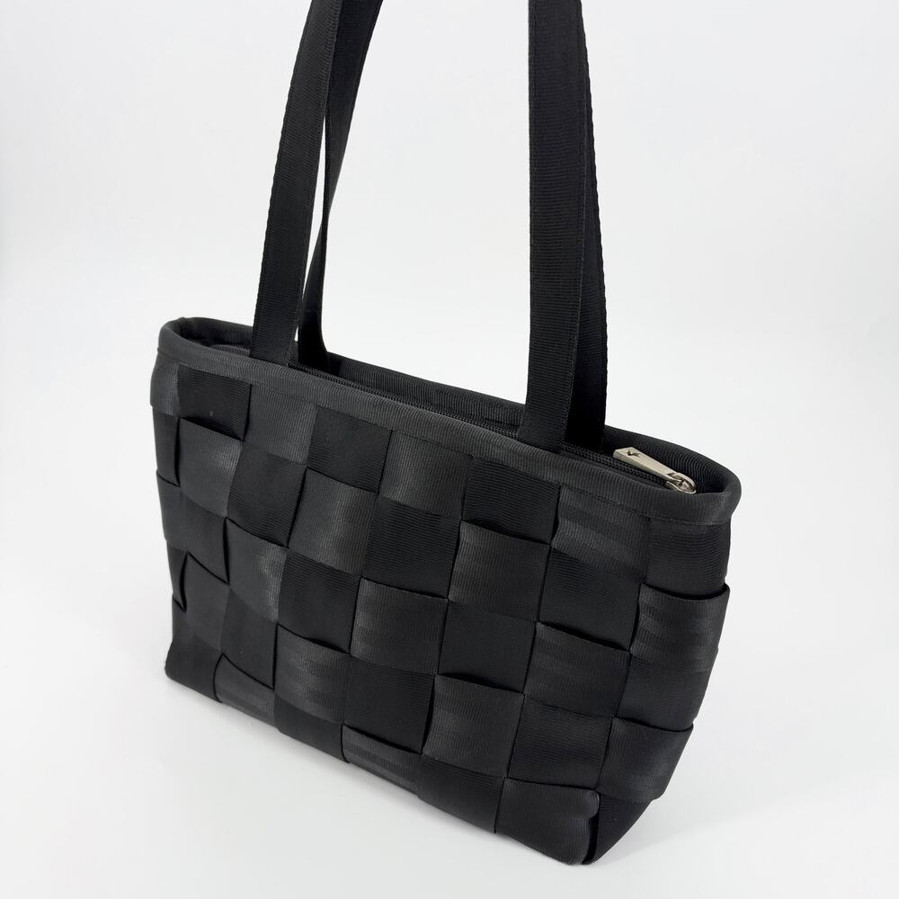 Harveys the original seatbelt bag Black Double Handle Purse Footed Preowned